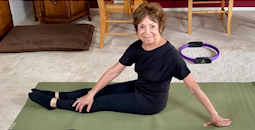 Lois Grandi workout video-Fit at 80